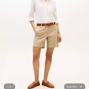 Tommy Hilfiger Hollywood Chino Shorts Women Size 8 Khaki Flat Front NWT
